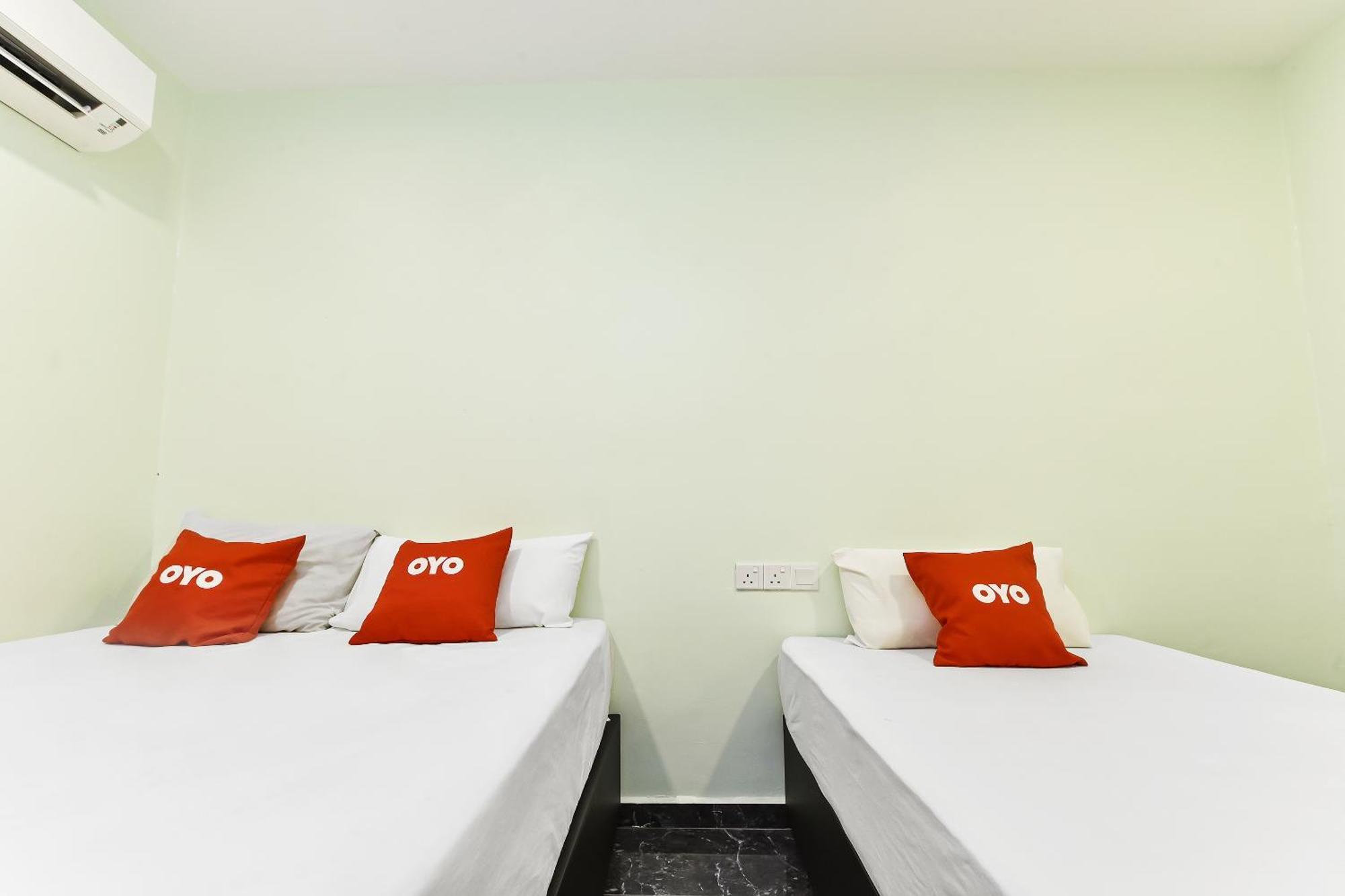 Oyo 90445 Th Hotel Bahau Ngoại thất bức ảnh