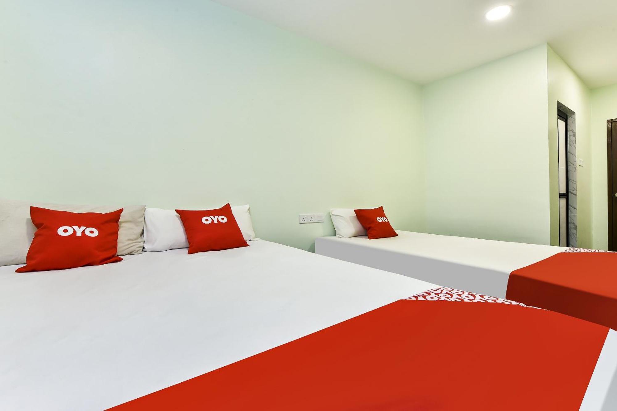 Oyo 90445 Th Hotel Bahau Ngoại thất bức ảnh